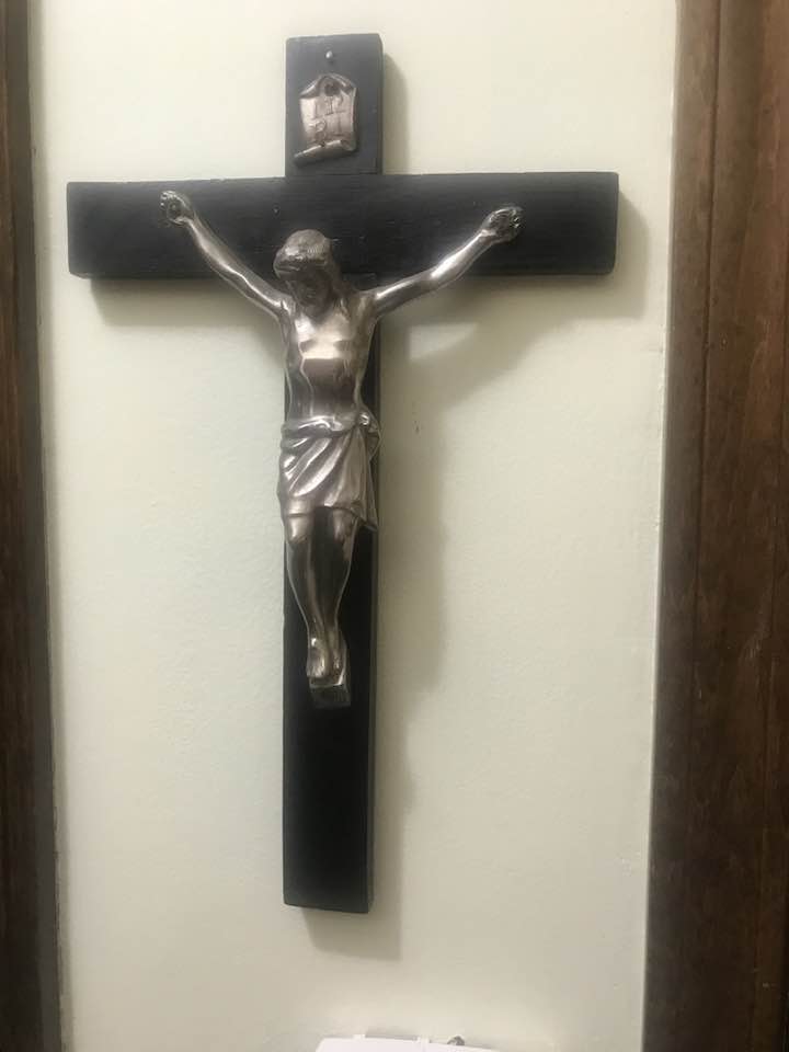 Crucifix 2